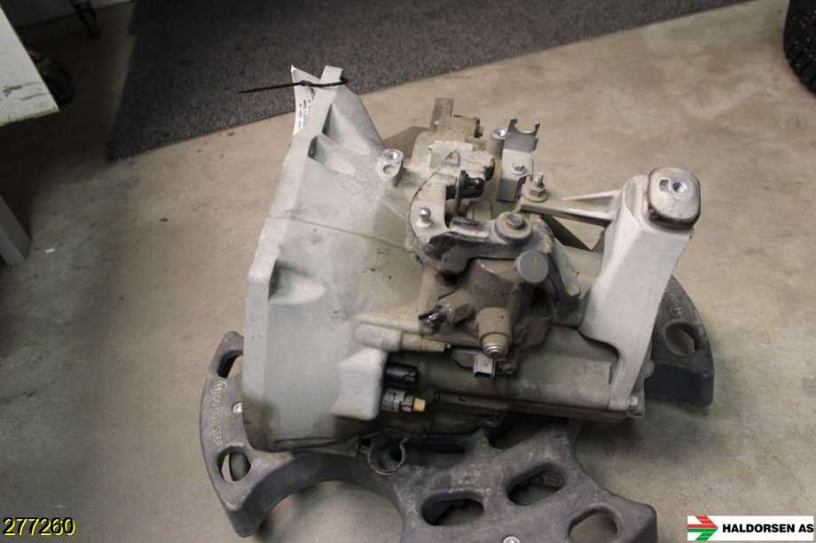Girkasse manuell 6-trinn til Ford Focus 2014-2018 (Type III, Fase 2)  (FORD|CV6R-7002-PG|2201104|)