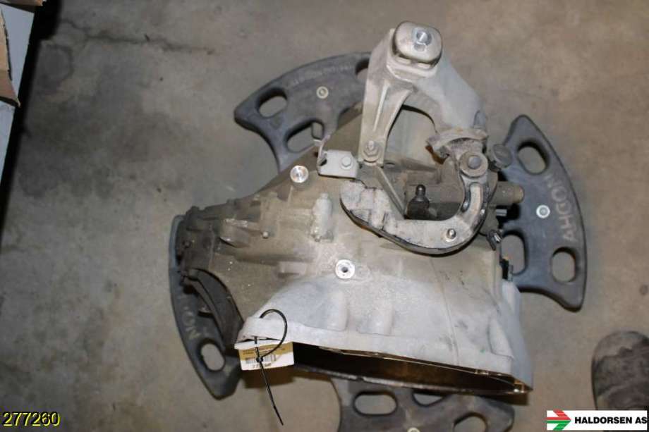 Girkasse manuell 6-trinn til Ford Focus 2014-2018 (Type III, Fase 2)  (FORD|CV6R-7002-PG|2201104|)