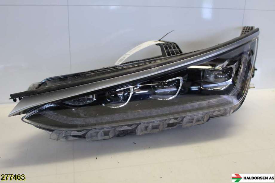 Frontlykt venstre halogen til BYD Tang 2020-->> (BYD|13003826-00|)