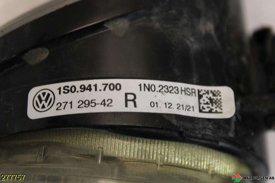 Tåkelykt høyre foran til VW Scirocco 2008-2013  (VOLKSWAGEN|1T0 941 699 D|)