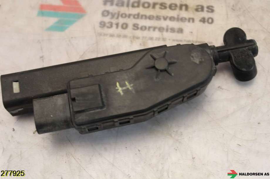 Lyktespylerdyse til Audi A8 2003-2010 (Type II) (AUDI|4E0955965AA|)