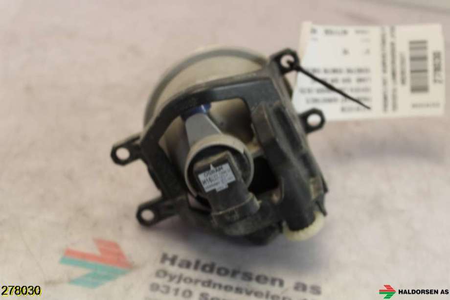 Tåkelykt venstre foran til Toyota Land Cruiser 150 2014-->> (Fase 2)  (TOYOTA|8121012230|)