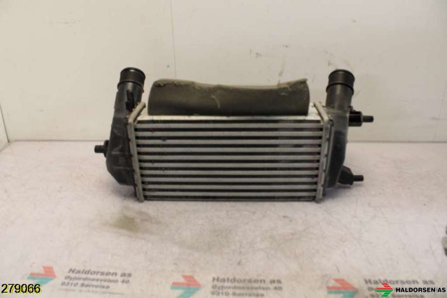 Intercooler til Ford Fiesta 2017-->> (Type VII)  (FORD|)