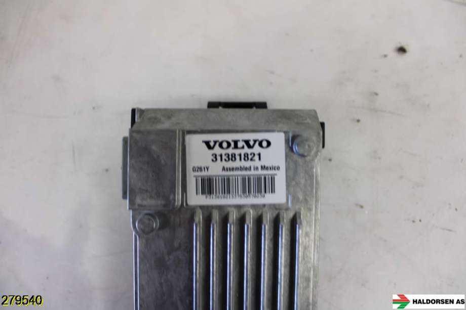 Parkeringssensor foran til Volvo XC60 2008-2013 (Type I, Fase 1)  (VOLVO||31381821)