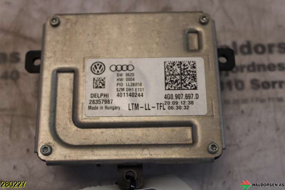 Styreenhet xenon/ballast til Audi A6 2011-2014 (Type IV, Fase 1) (C7) (C7) (AUDI|4G0 907 697 D|)