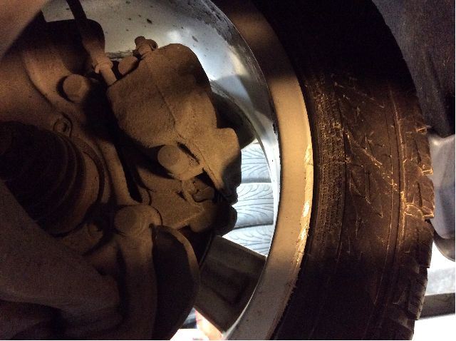Bremsecaliper høyre foran til Audi A4, Allroad 2009-2016 (Type I) (B8) (B8) (AUDI|8K0 615 124 C|)
