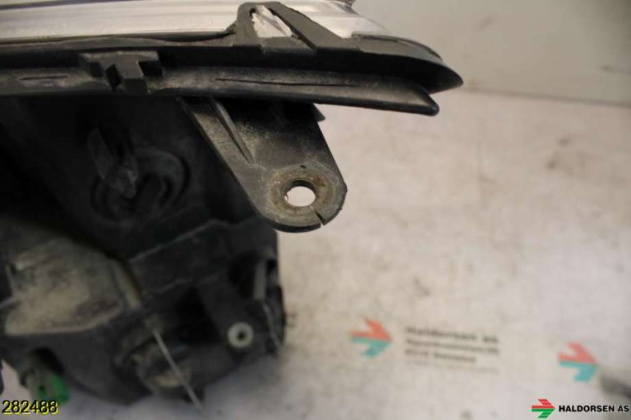 Frontlykt høyre halogen til Ford Transit 2006-2013 (FORD|1537773|)