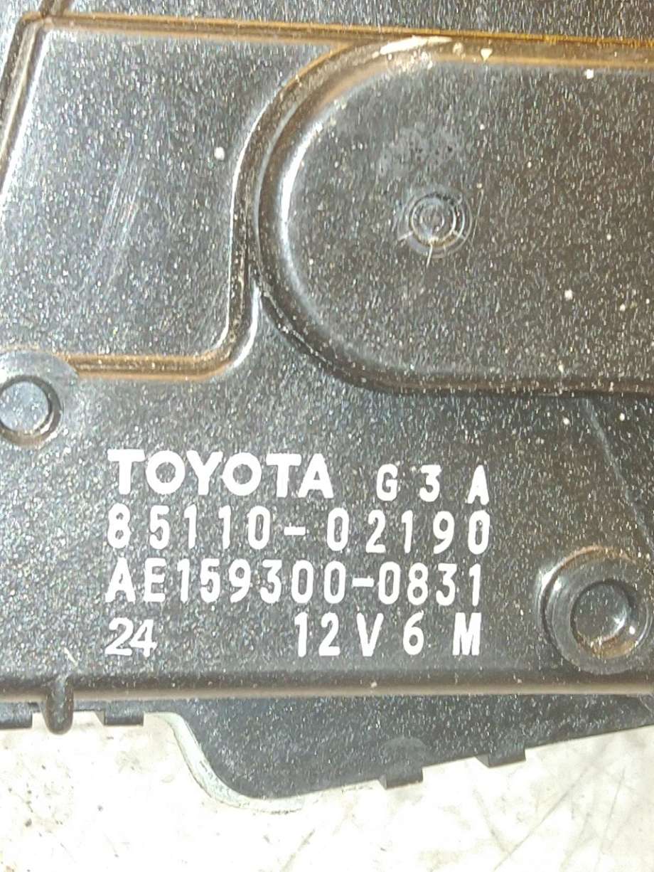 Viskermotor frontrute til Toyota Auris 2010-2012 (Type I, Fase 2)  (TOYOTA|8511002190|)