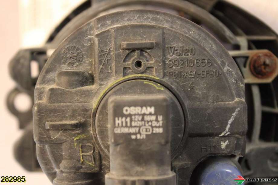 Tåkelykt høyre foran til Toyota Avensis 2009-2015 (Type III, Fase 1)  (TOYOTA|812100D041|)