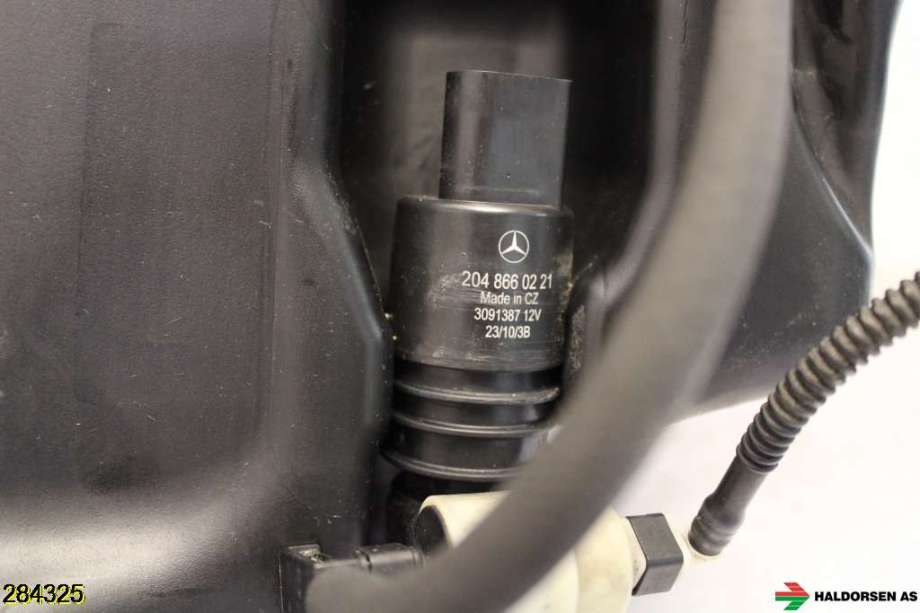 Spylertank til Mercedes E-Klasse 2009-2013 (Fase 1) (W212) (W212) (MERCEDES|A 204 860 22 60|A 204 866 02 21|A 210 869 12 21)
