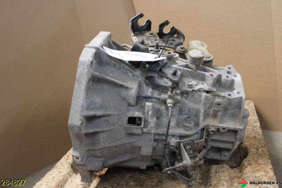 Girkasse manuell til Toyota Urban Cruiser 2009-2014  (TOYOTA|3030052610|)