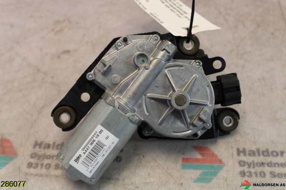 Viskermotor bakrute til Mercedes Vito 2014-->> (W447) (W447) (MERCEDES|A 447 906 19 00|)