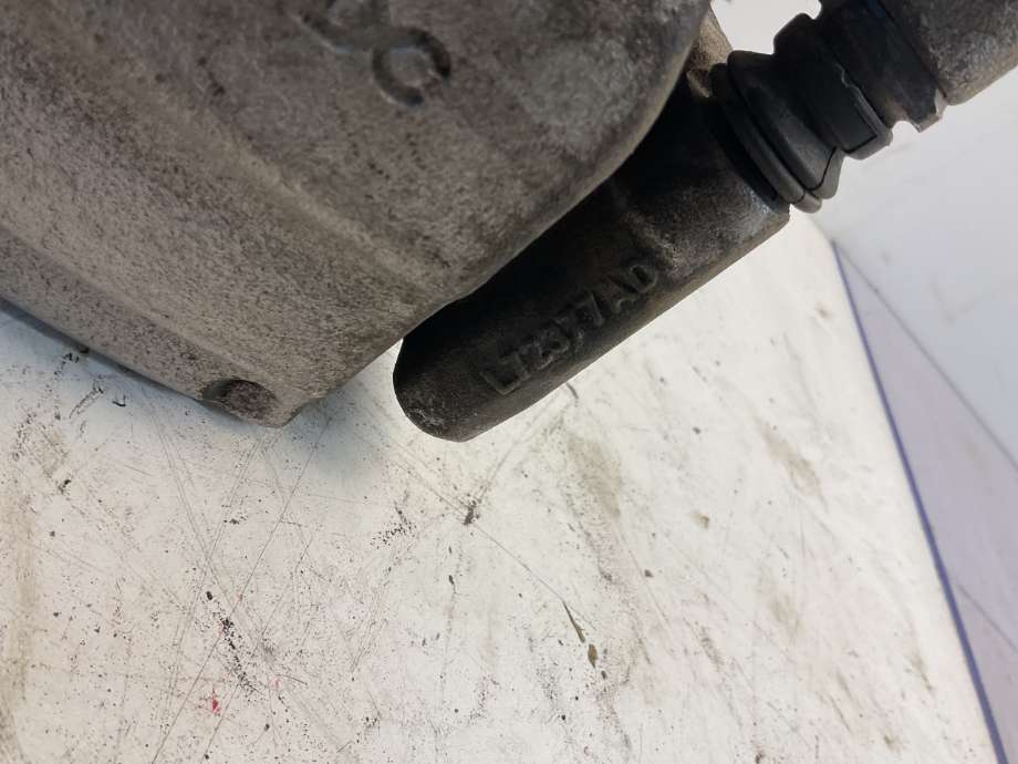 Bremsecaliper høyre bak til Mercedes EQA 2021-->> (Mercedes|A 247 423 40 00|)