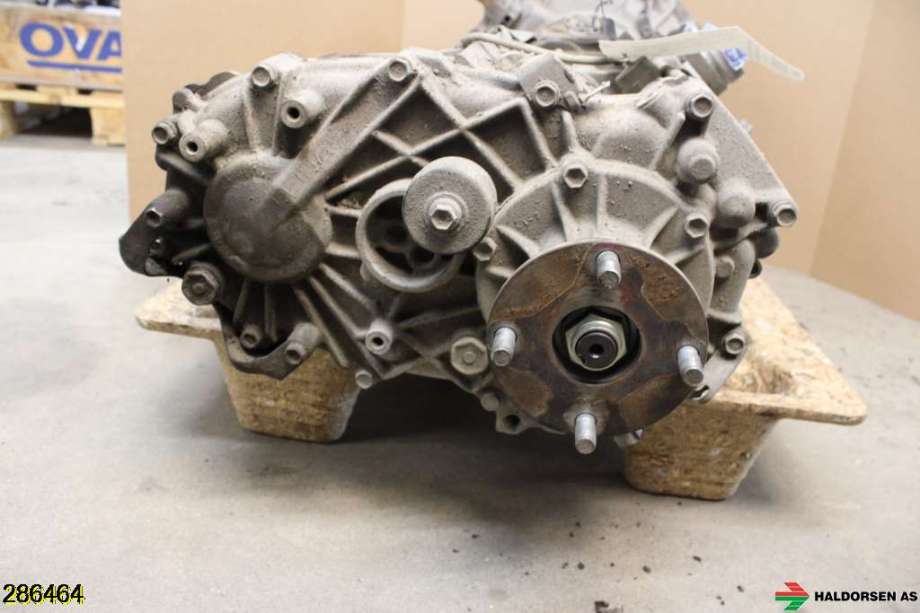 Girkasse 4WD fordelingskasse til Toyota Land Cruiser 120 2002-2009 (TOYOTA|361006D320|)