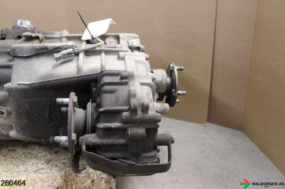 Girkasse 4WD fordelingskasse til Toyota Land Cruiser 120 2002-2009 (TOYOTA|361006D320|)
