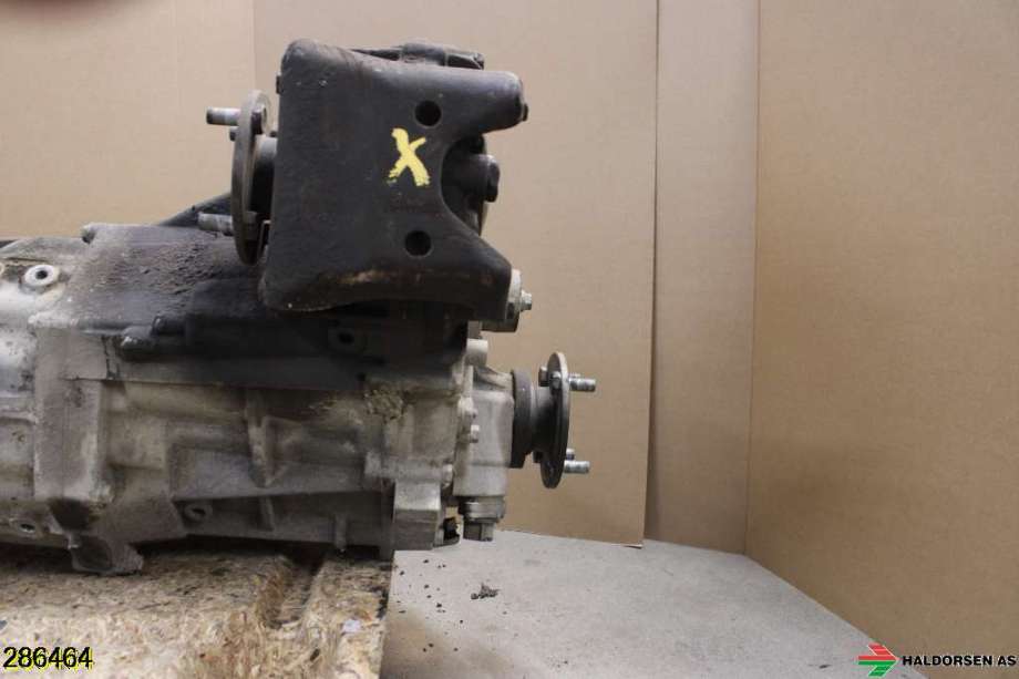 Girkasse 4WD fordelingskasse til Toyota Land Cruiser 120 2002-2009 (TOYOTA|361006D320|)