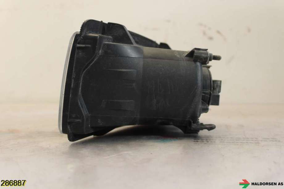Tåkelykt venstre foran til Isuzu D-Max 2012-2017 (Type II, Fase 1) (ISUZU|8981504271|)