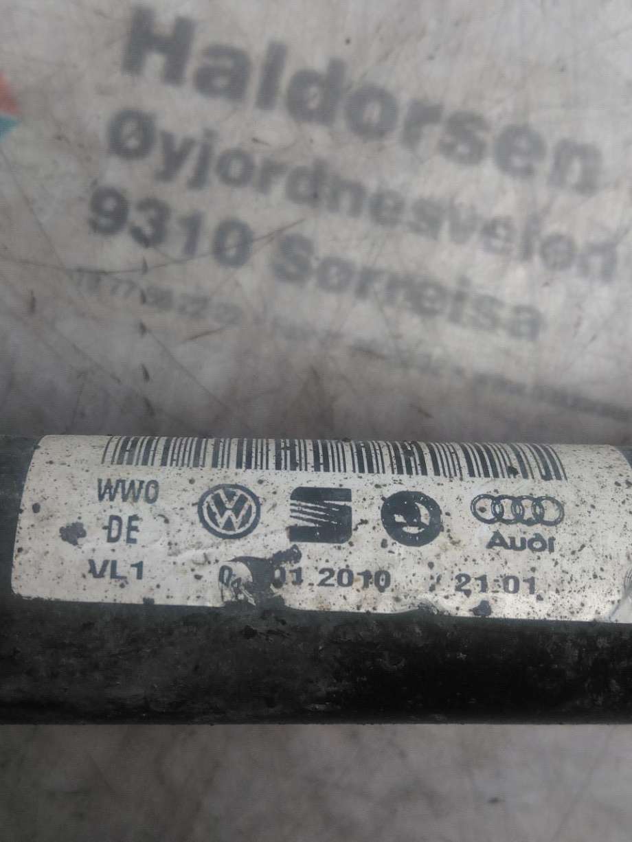 Drivaksel høyre foran til VW Tiguan 2007-2011 (Type I, Fase 1)  (VOLKSWAGEN|5N0 407 761 Q|)