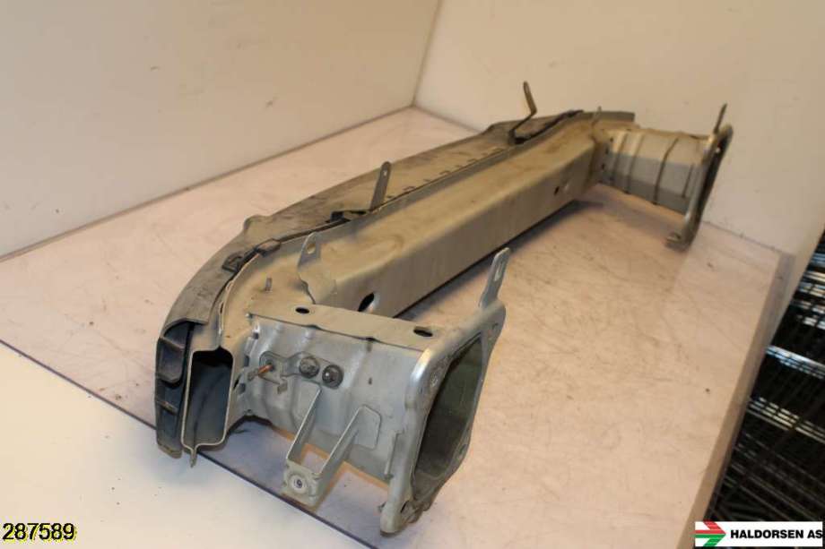 Støtfangerforsterkning foran til Volvo C70 2006-2010 (Type II, Fase 1)  (VOLVO|31353949|)