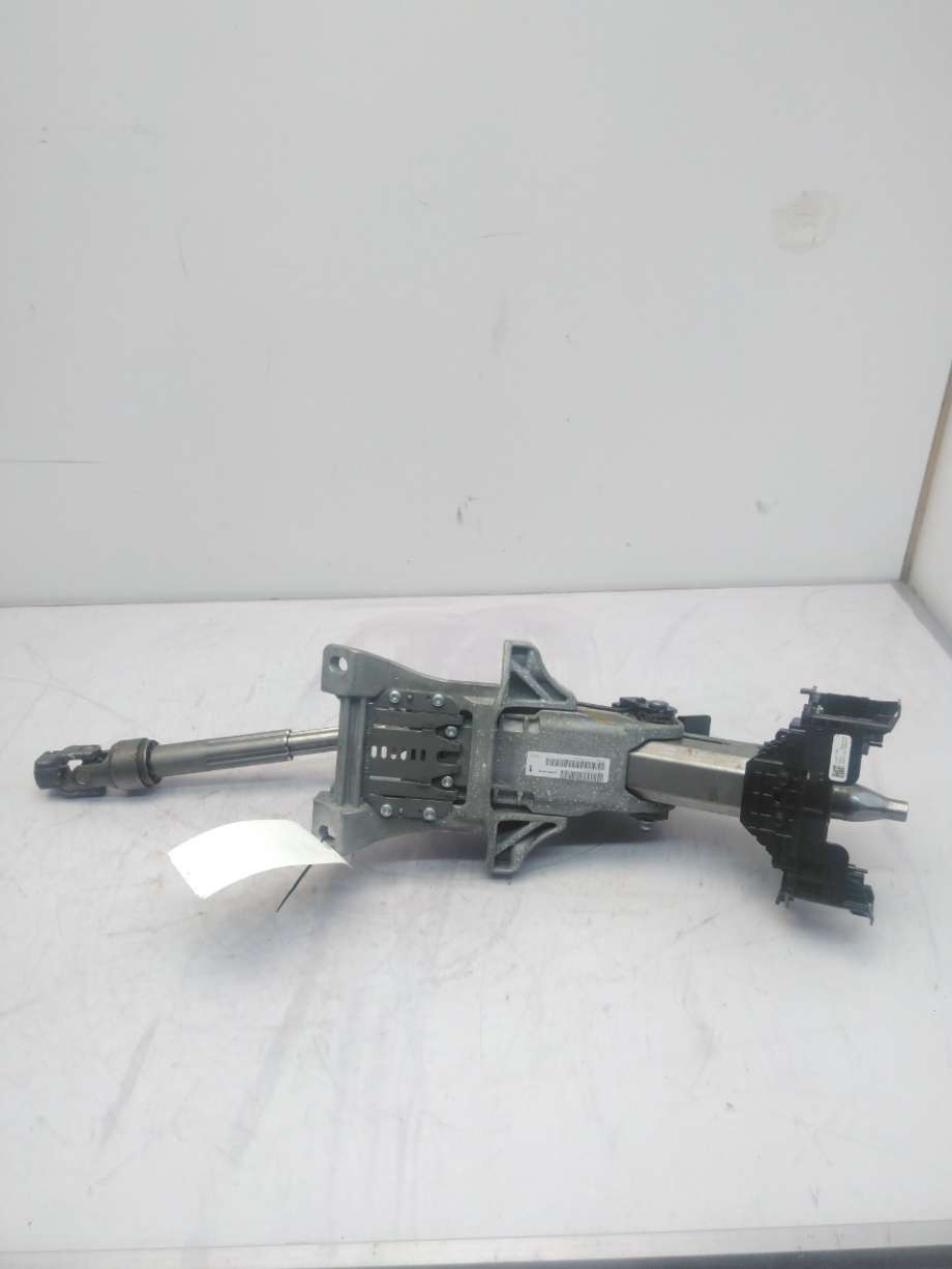 Rattaksel til Volvo V40 2012-2019  (VOLVO|31429464|)