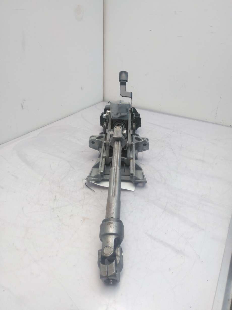 Rattaksel til Volvo V40 2012-2019  (VOLVO|31429464|)