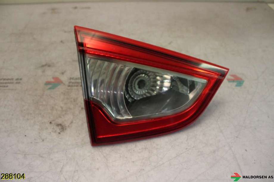 Baklykt venstre indre til Suzuki SX4 S-CROSS 2013-->> (Type II)  (SUZUKI|36274-61M00|)