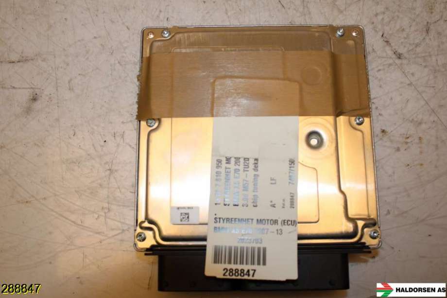 Styreenhet motor til BMW X5 2007-2013 (E70) (E70) (BMW|13 61 7 810 950|)