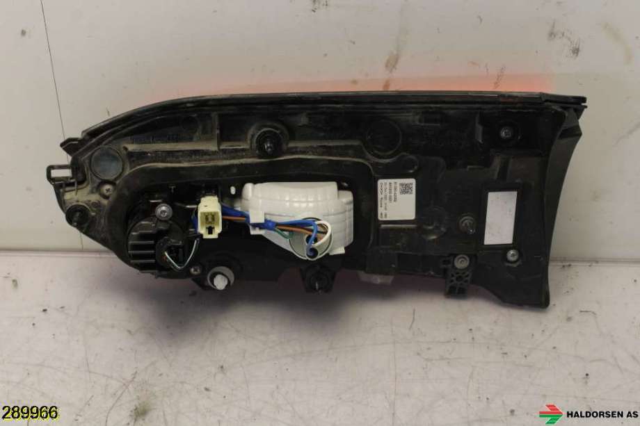Baklykt venstre indre til Suzuki Across 2020-->>  (SUZUKI Across XA5P(S)(EU,M)|T8159-14206-200|)