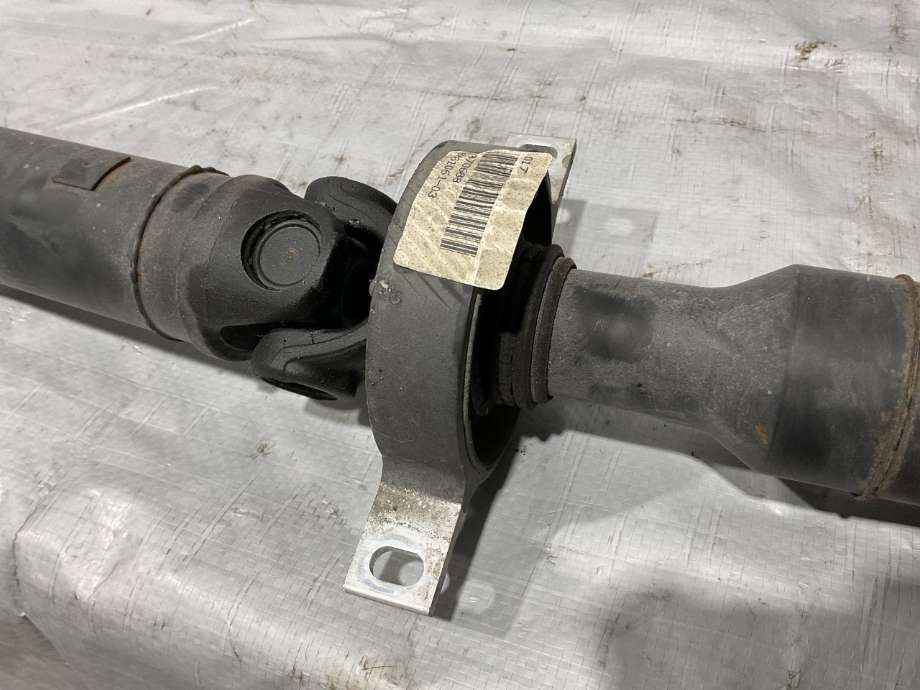 Mellomaksel til BMW 1-Serie 2015-2019 (Fase 2) (F20/F21) (F20/F21) (BMW|26 10 8 651 061|)