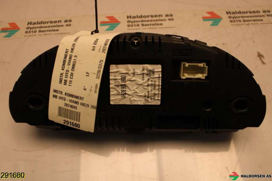 Instrumentpanel til Mercedes Vito/Viano 2010-2014 (Fase 2) (W639) (W639) (MERCEDES|A 639 900 56 00|)