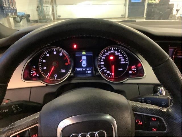 Instrumentpanel til Audi A5 2007-2016 (Type I)  (AUDI|8T0 920 931  X|)