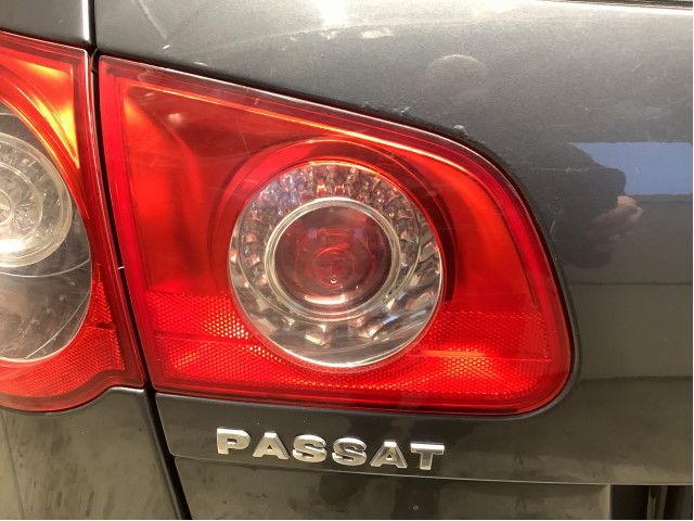 Baklykt venstre indre til VW Passat 2005-2010 (B6) (B6) (VOLKSWAGEN|3C9 945 093|)