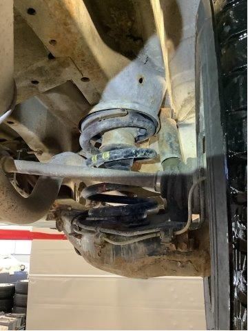 Drivaksel venstre bak til Toyota Hiace 2007-2012 (Fase 3)  (TOYOTA|4234026070|)