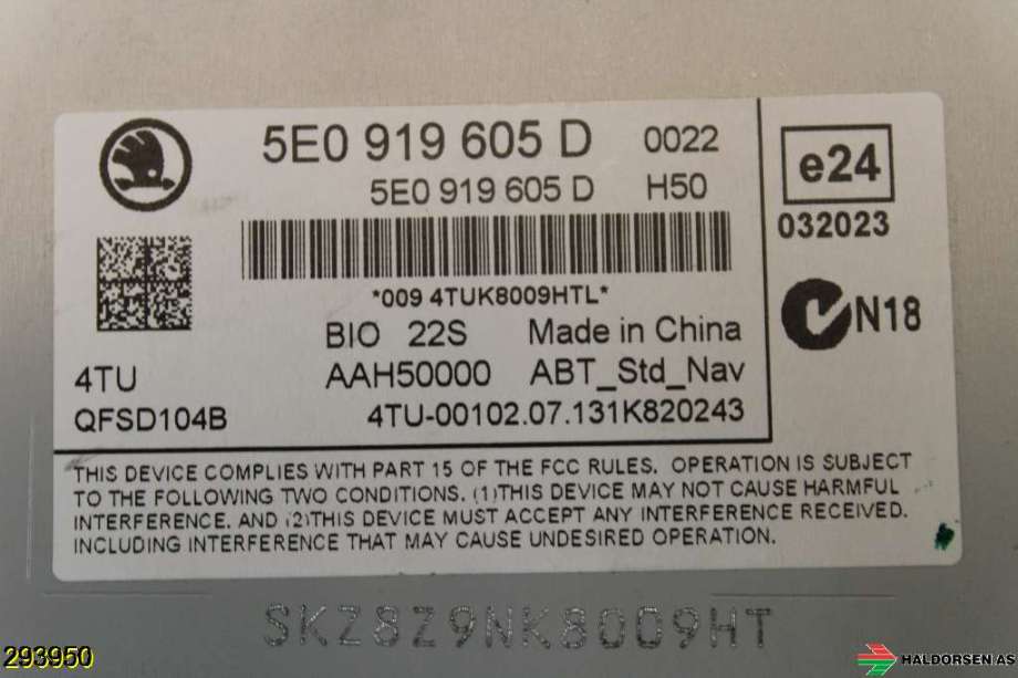 Diverse deler til Škoda Octavia 2013-2016 (Type III, Fase 1)  (SKODA|5E0 920 871 D|)