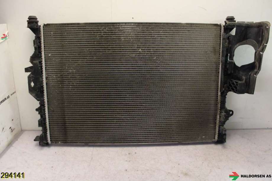 Radiator (manuell gir) til Volvo V70 2007-2013 (Type III, Fase 1)  (VOLVO|31338765|)