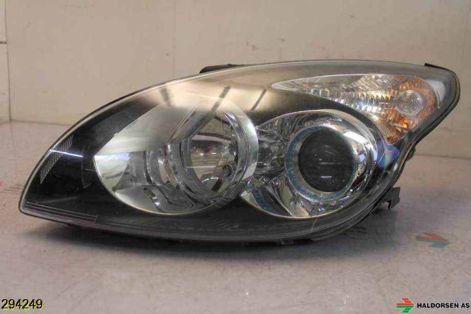 Frontlykt venstre halogen til Hyundai i30 2007-2012 (Type I) (HYUNDAI|92101-2R000|)