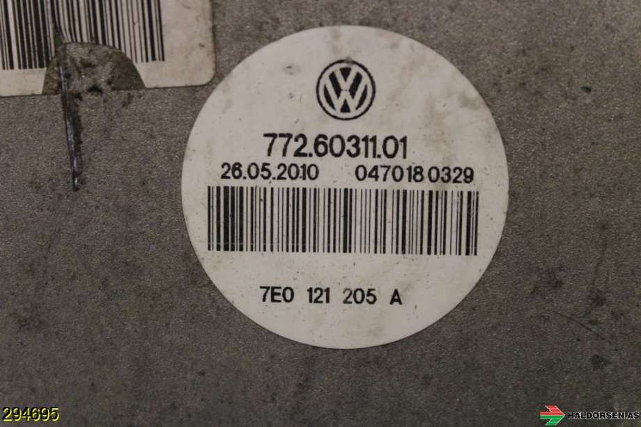 Kjølevifte til VW Transporter / Caravelle 2009-2015 (Fase 2) (T5) (T5) (VOLKSWAGEN|7E0 121 205 H|)