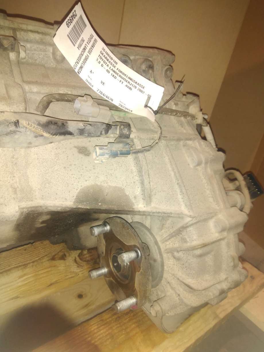 Girkasse 4WD fordelingskasse til Toyota Land Cruiser 120 2002-2009  (TOYOTA|361006D180|)