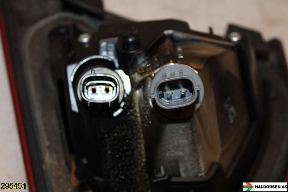 Baklykt venstre indre til Mazda CX-5 2012-2017 (Type I)  (MAZDA|KD53-51-3G0D|)