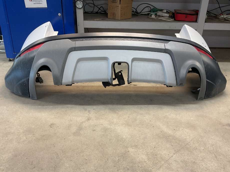 Støtfanger bak til Land Rover Range Rover, Evoque 2011-2019 (Type I)  (LAND-ROVER|LR034458|BJ3217K835AD8LML|)