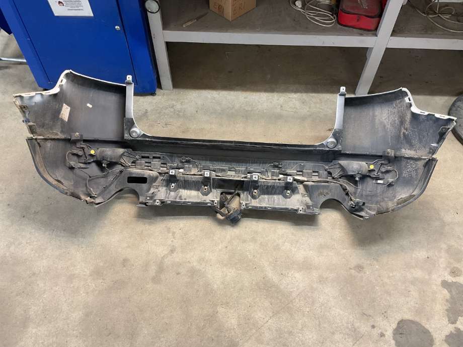 Støtfanger bak til Land Rover Range Rover, Evoque 2011-2019 (Type I)  (LAND-ROVER|LR034458|BJ3217K835AD8LML|)
