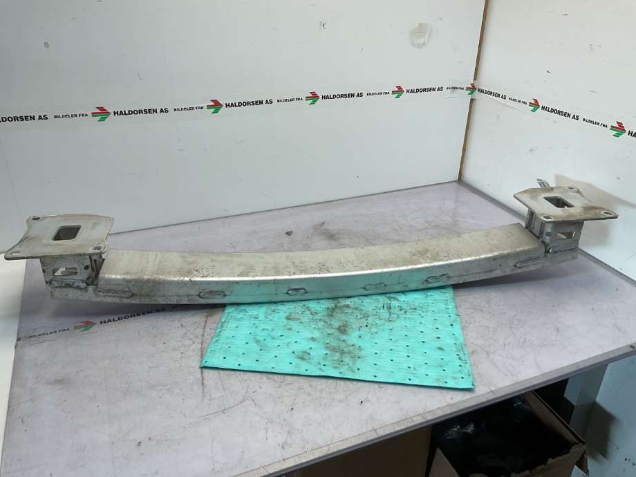 Støtfangerforsterkning bak til Land Rover Range Rover, Evoque 2011-2019 (Type I)  (LAND-ROVER|LR026327|BJ3217906AB|)