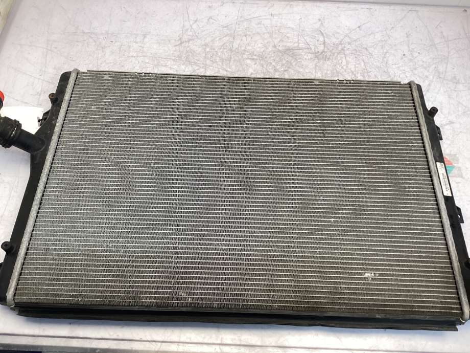 Radiator (manuell gir) til Škoda Octavia 2009-2013 (Type II, Fase 2)  (SKODA|1K0 121 251 DM|)
