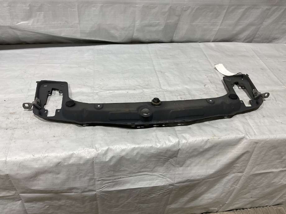 Frontplate øvre til BMW 1-Serie 2015-2019 (Fase 2) (F20/F21) (F20/F21) (BMW|51 64 7 245 786|)
