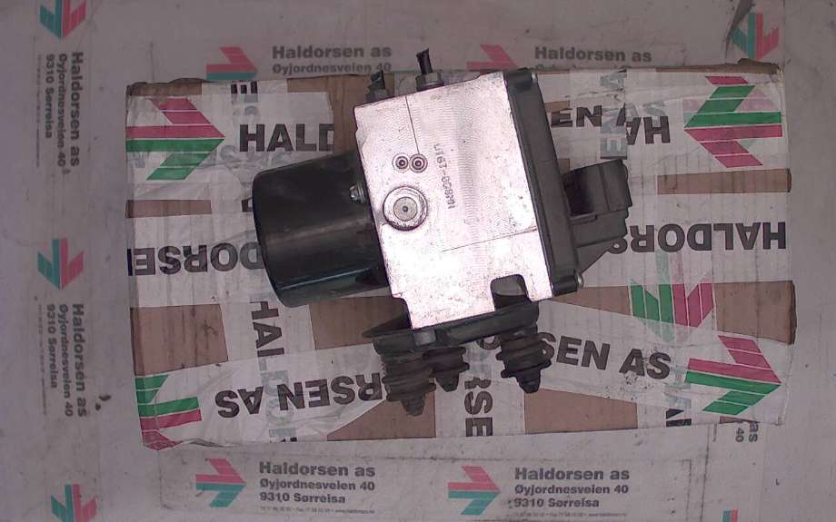 ABS sentral til VW Passat 2005-2010 (B6) (B6) (VOLKSWAGEN PASSAT|3C0 614 109 B|16420503|)