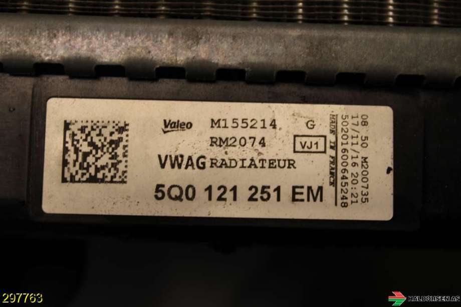 Radiator (manuell gir) til VW Tiguan 2016-2020 (Type II, Fase 1)  (VOLKSWAGEN||5Q0 121 251 EM)