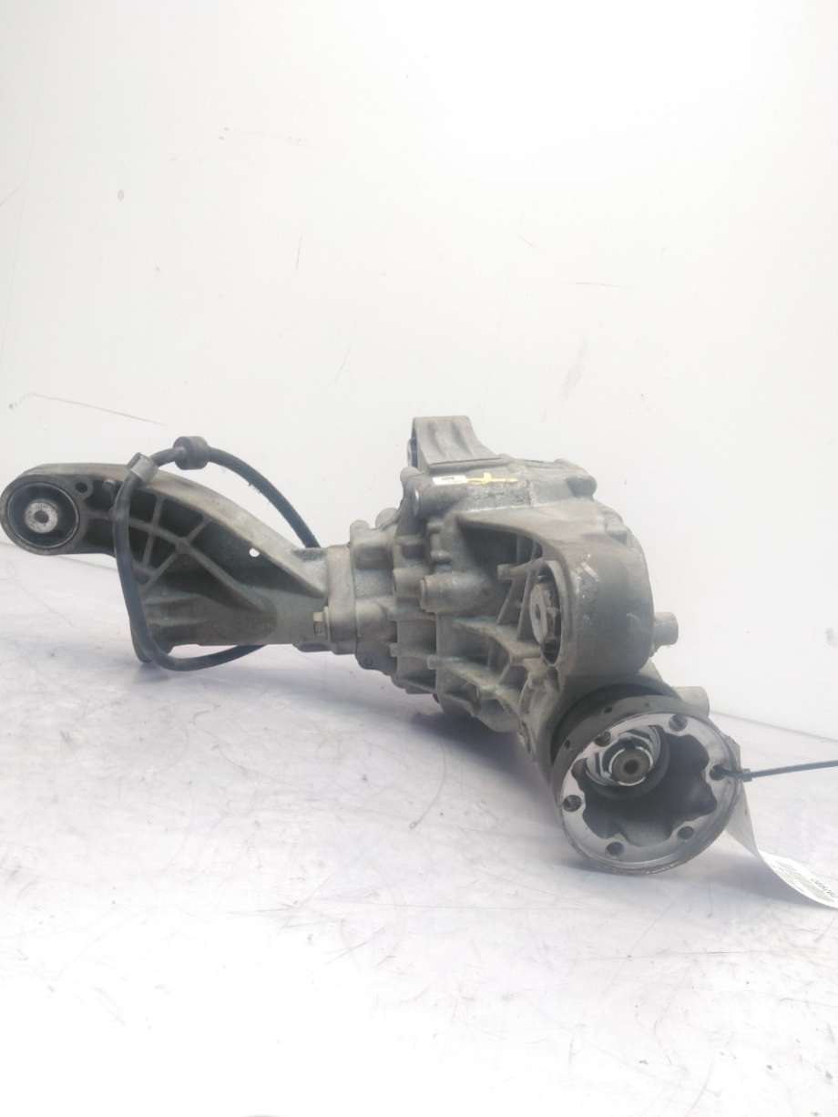 Kardang til Mercedes GLE 2015-2018 (Fase 2) (W166) (W166) (MERCEDES|A 166 330 31 00|)