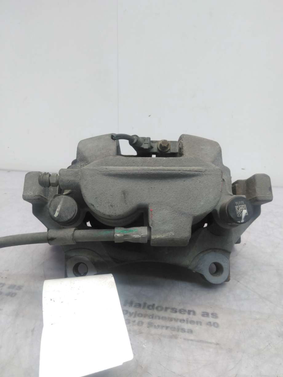 Bremsecaliper høyre foran til Mercedes GLE 2015-2018 (Fase 2) (W166) (W166) (MERCEDES|A 166 421 04 81|)