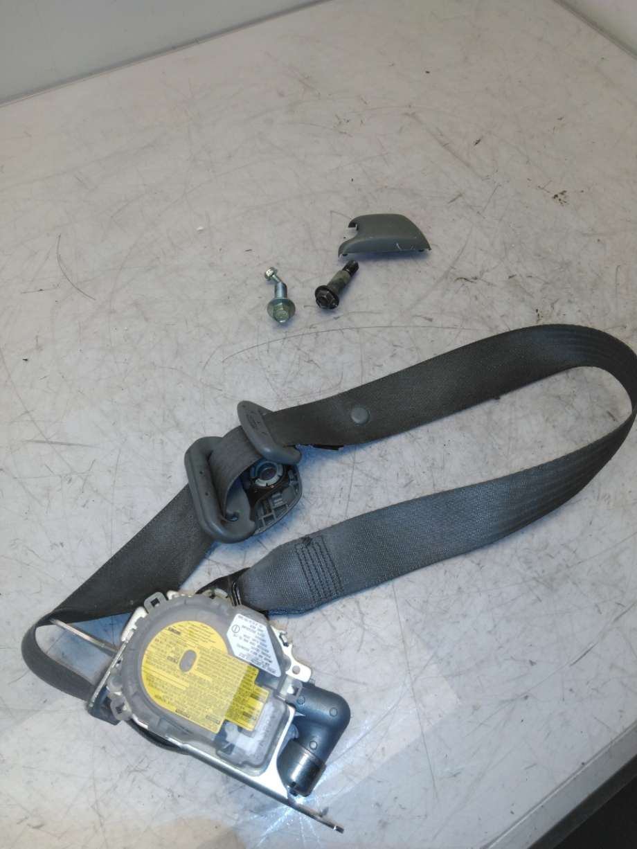 Sikkerhetsbelte foran venstre til Subaru Outback 2009-2014 (Type IV)  (SUBARU|)