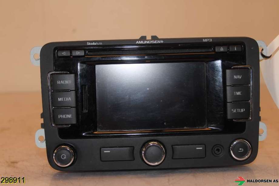 Bilstereo navigasjon til Škoda Superb 2008-2015 (Type II)  (SKODA|3T0 035 192 D|)